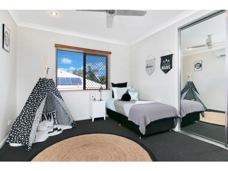 15 Iridescent Close, Trinity Park QLD 4879