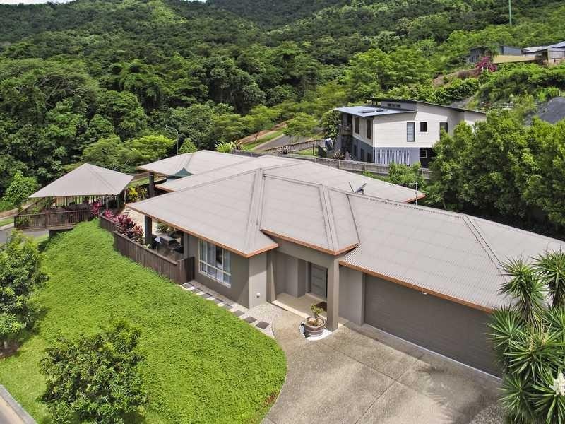 10 Mccoll Close, Redlynch QLD 4870