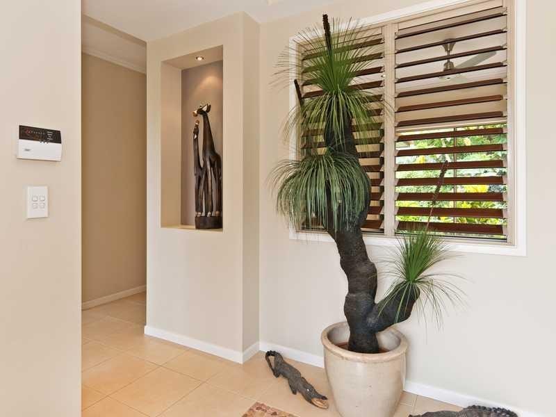 10 Mccoll Close, Redlynch QLD 4870