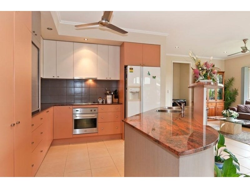 10 Mccoll Close, Redlynch QLD 4870