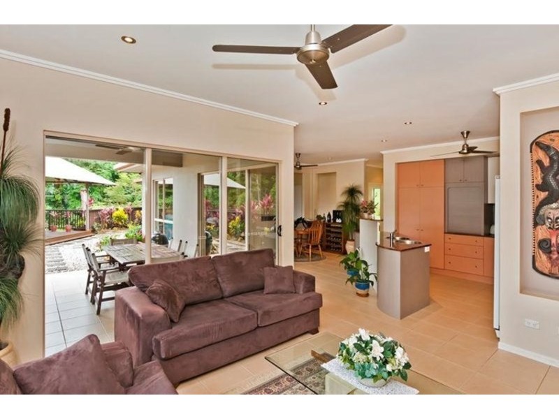 10 Mccoll Close, Redlynch QLD 4870
