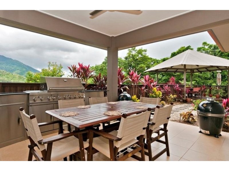 10 Mccoll Close, Redlynch QLD 4870