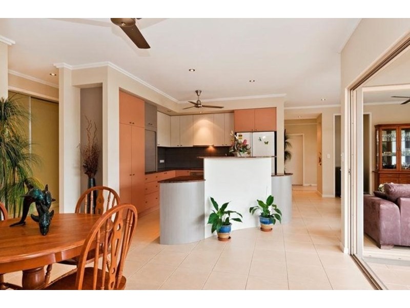 10 Mccoll Close, Redlynch QLD 4870