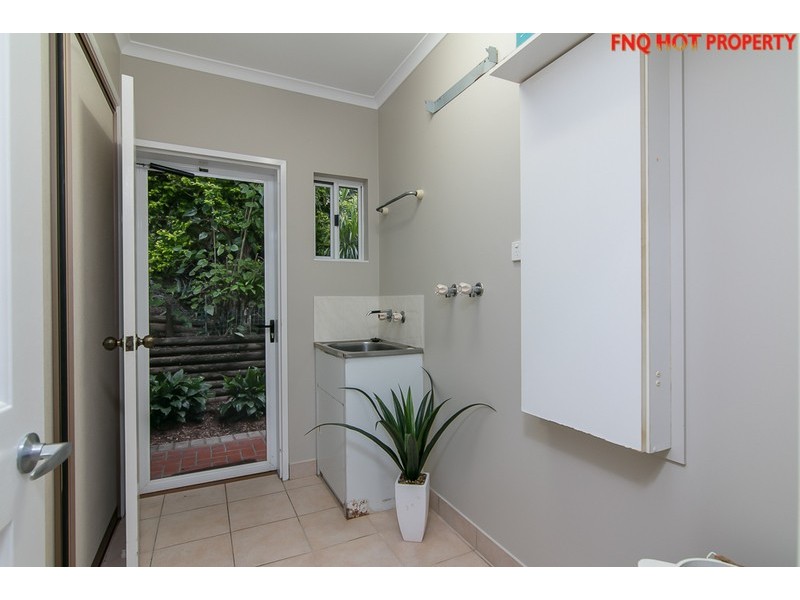 5 Duane Close, Brinsmead QLD 4870