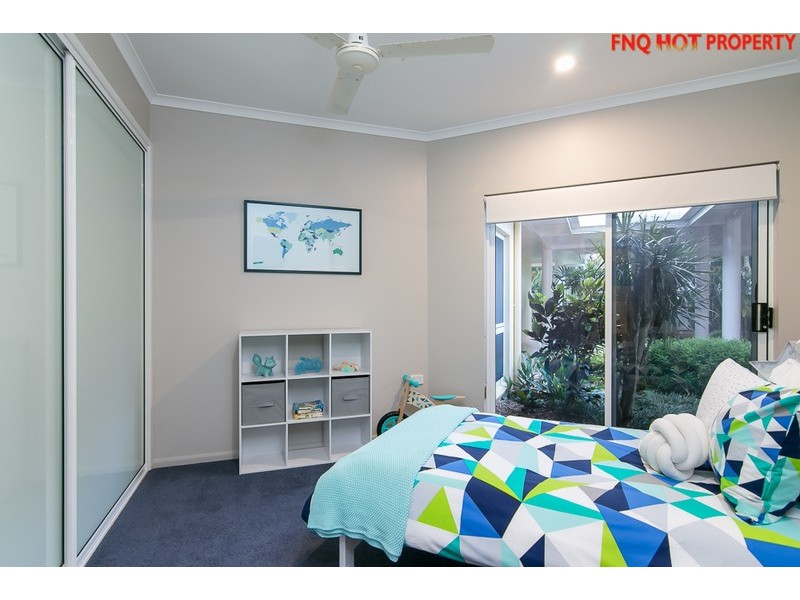 5 Duane Close, Brinsmead QLD 4870