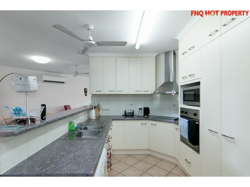 11 Batavia Court, Bentley Park QLD 4869