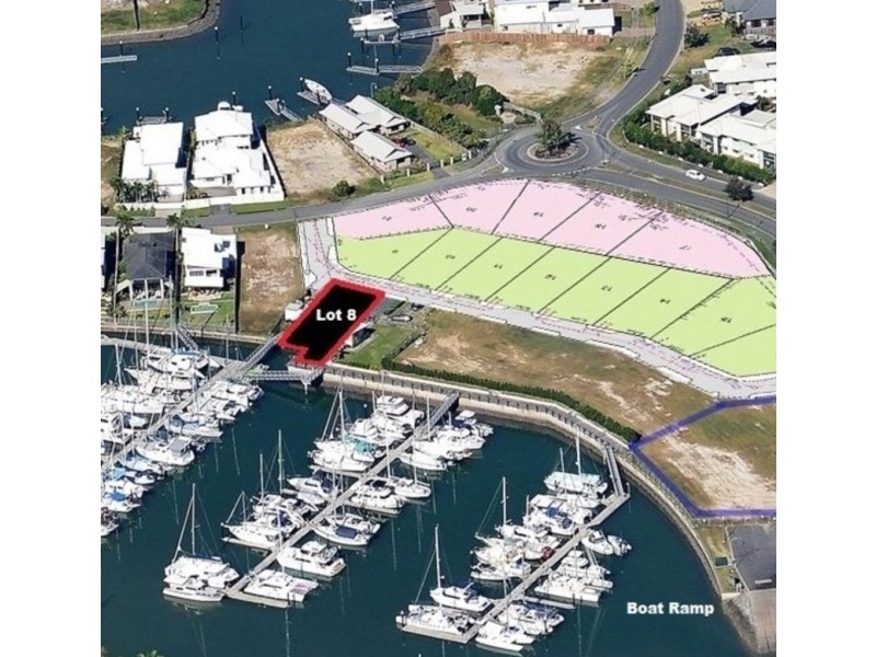 8  Marina Blue, Trinity Park QLD 4879