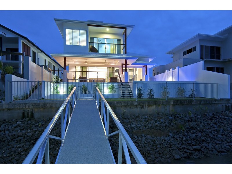 5 Marina Qy, Trinity Park QLD 4879