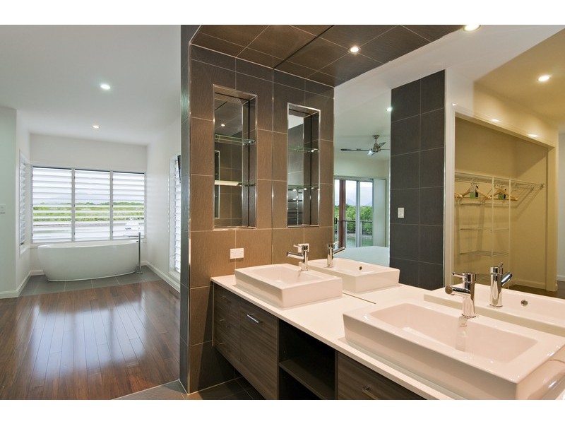 5 Marina Qy, Trinity Park QLD 4879