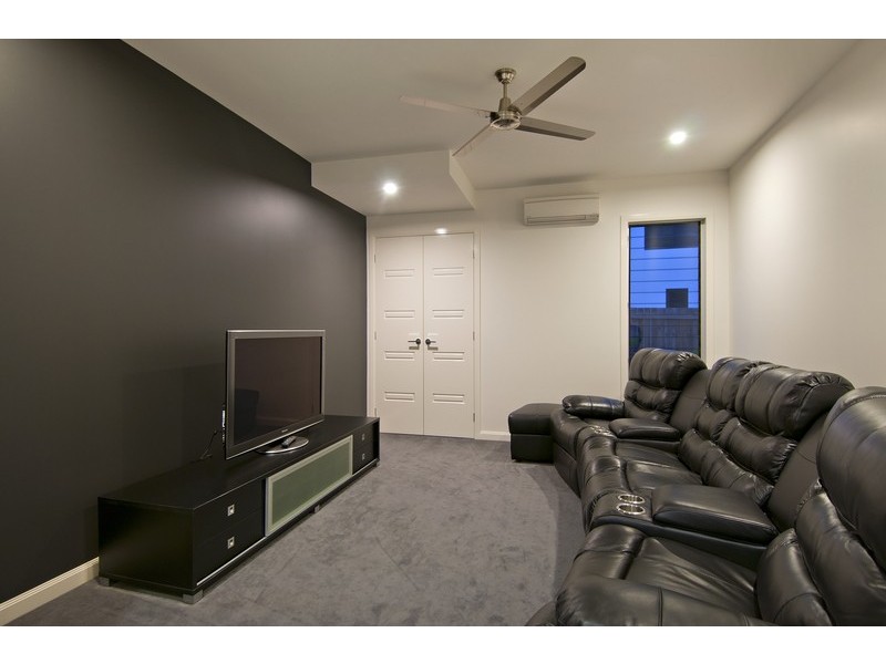 5 Marina Qy, Trinity Park QLD 4879