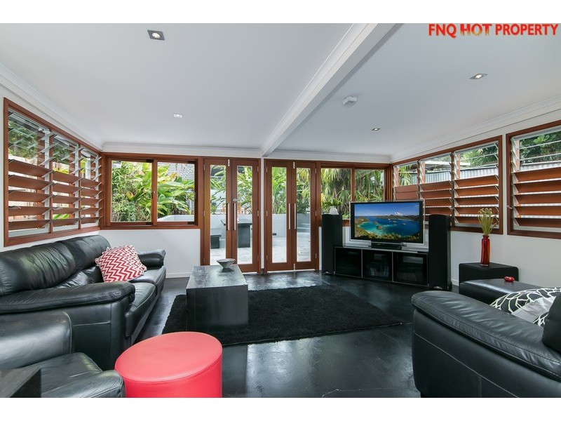 127 Old Smithfield Road, Freshwater QLD 4870