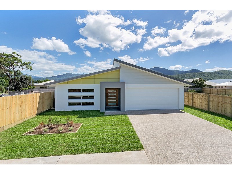 7 Northcote Street, Trinity Park QLD 4879