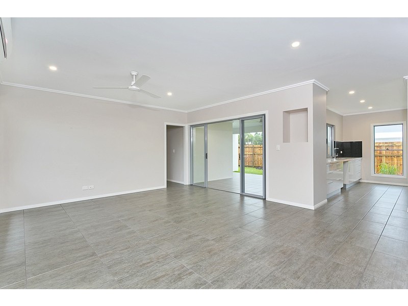 7 Northcote Street, Trinity Park QLD 4879