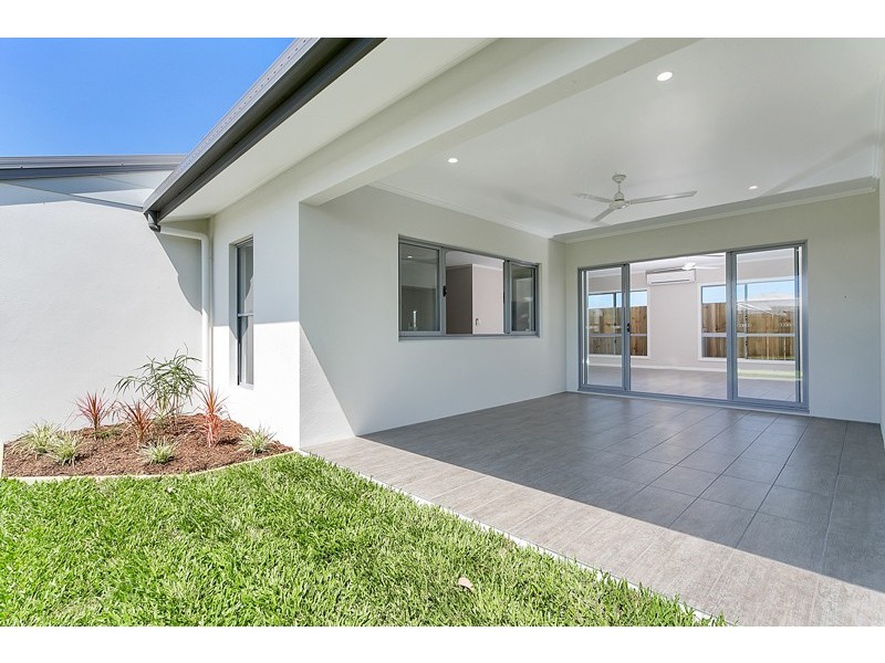 7 Northcote Street, Trinity Park QLD 4879