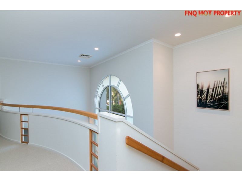 24 Stream Ave, Kewarra Beach QLD 4879