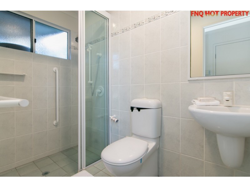 24 Stream Ave, Kewarra Beach QLD 4879