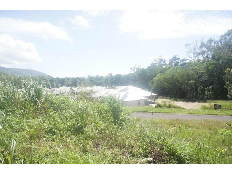 14  Megalong Close, Smithfield QLD 4878