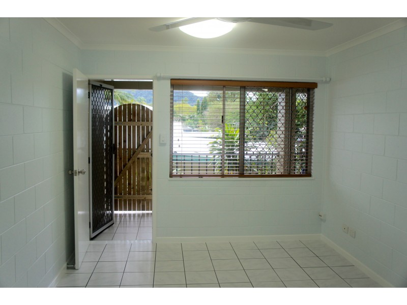 7/98 Pease Street, Manoora QLD 4870