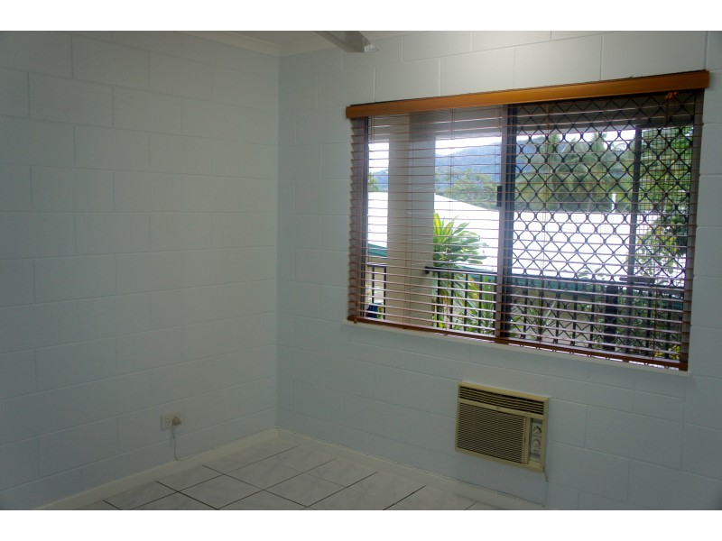 7/98 Pease Street, Manoora QLD 4870