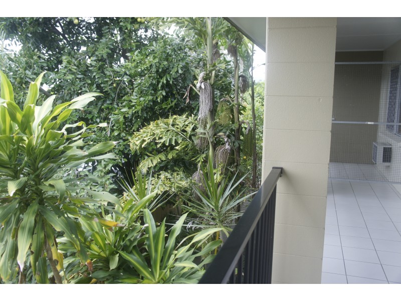 7/98 Pease Street, Manoora QLD 4870
