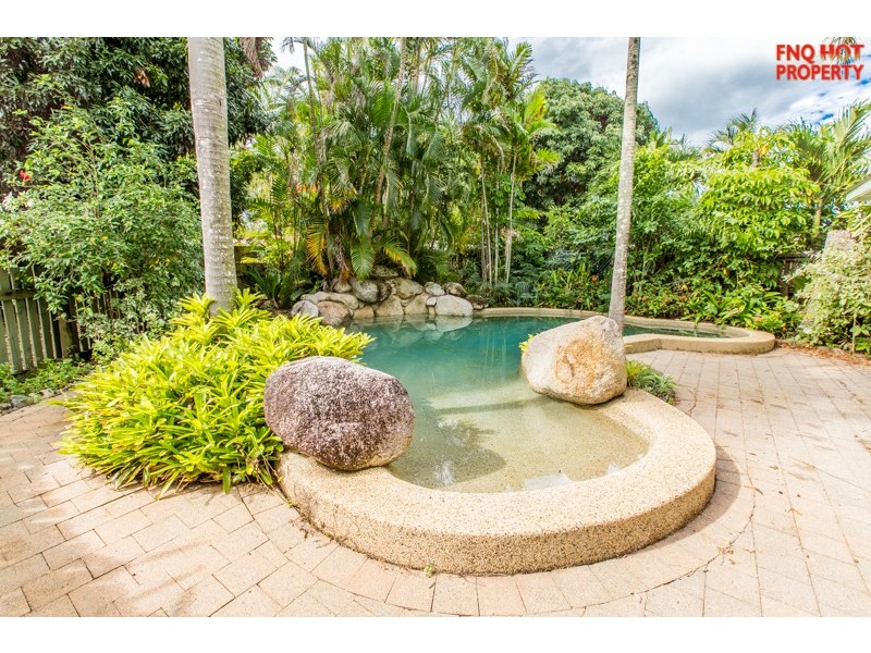 8 Margo Street, Yorkeys Knob QLD 4878