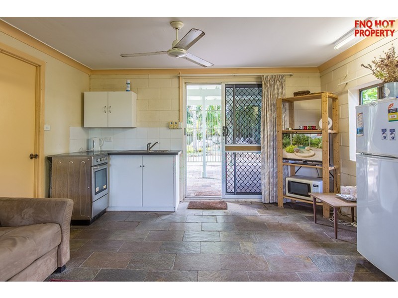 8 Margo Street, Yorkeys Knob QLD 4878