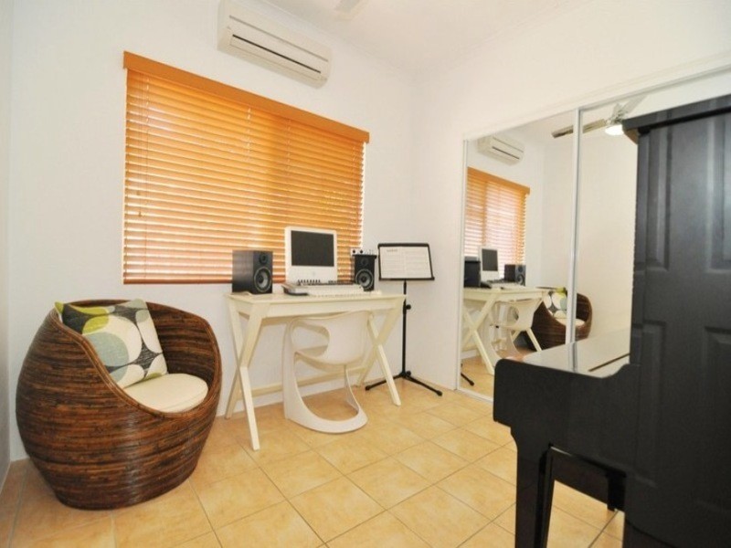 17 Torquay Close, Kewarra Beach QLD 4879