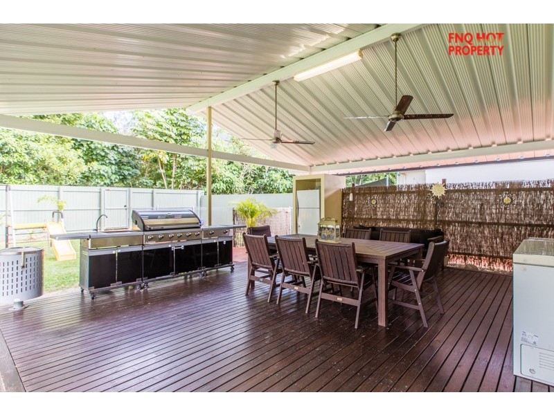 11 Eddy Street, Clifton Beach QLD 4879