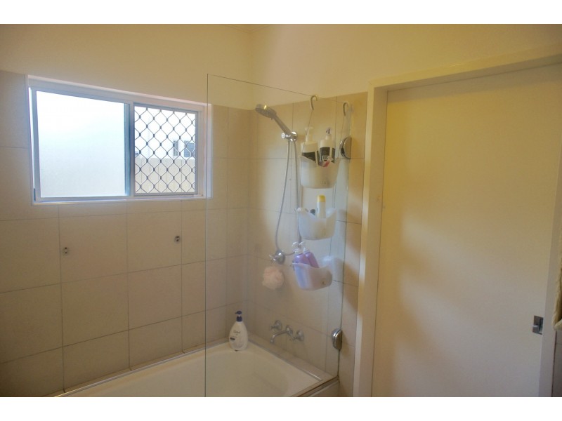 11 Eddy Street, Clifton Beach QLD 4879