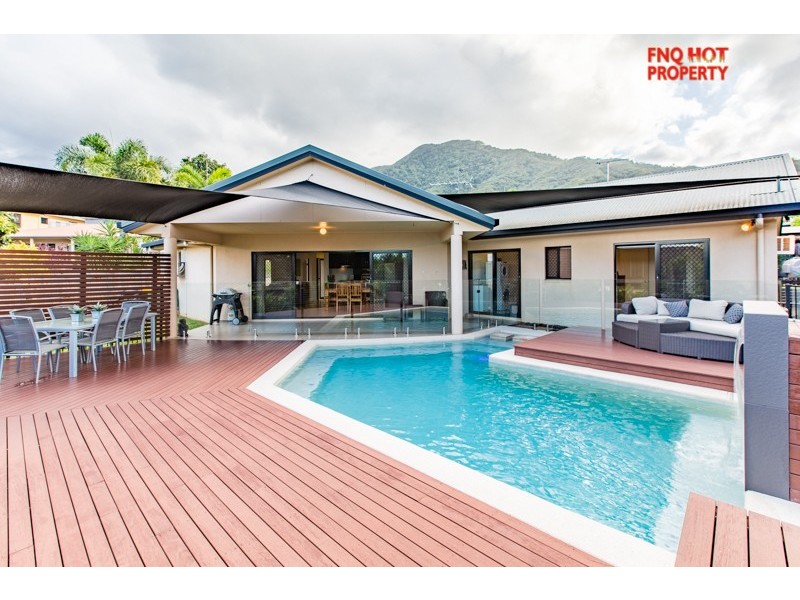 28 Pepperwood St, Redlynch QLD 4870