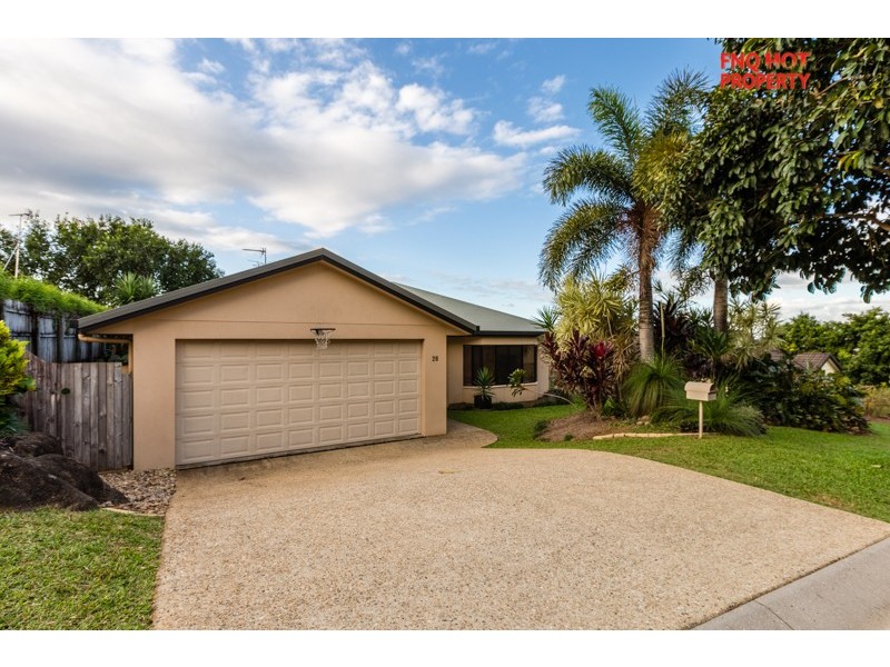 28 Pepperwood St, Redlynch QLD 4870