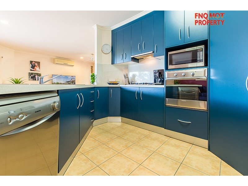 28 Pepperwood St, Redlynch QLD 4870