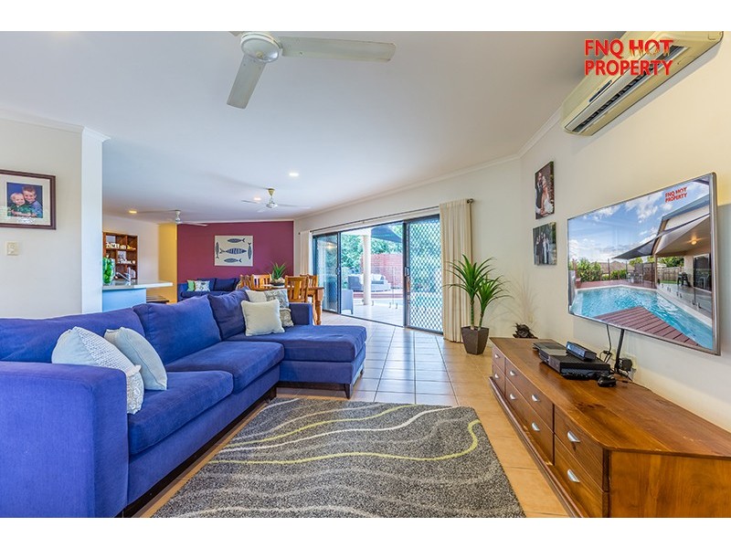 28 Pepperwood St, Redlynch QLD 4870