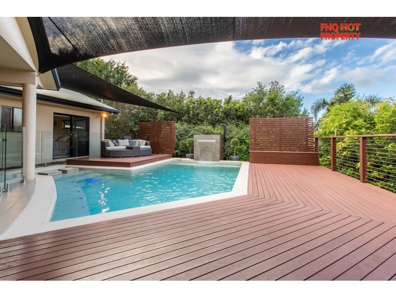 28 Pepperwood St, Redlynch QLD 4870