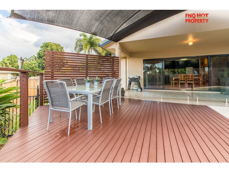 28 Pepperwood St, Redlynch QLD 4870