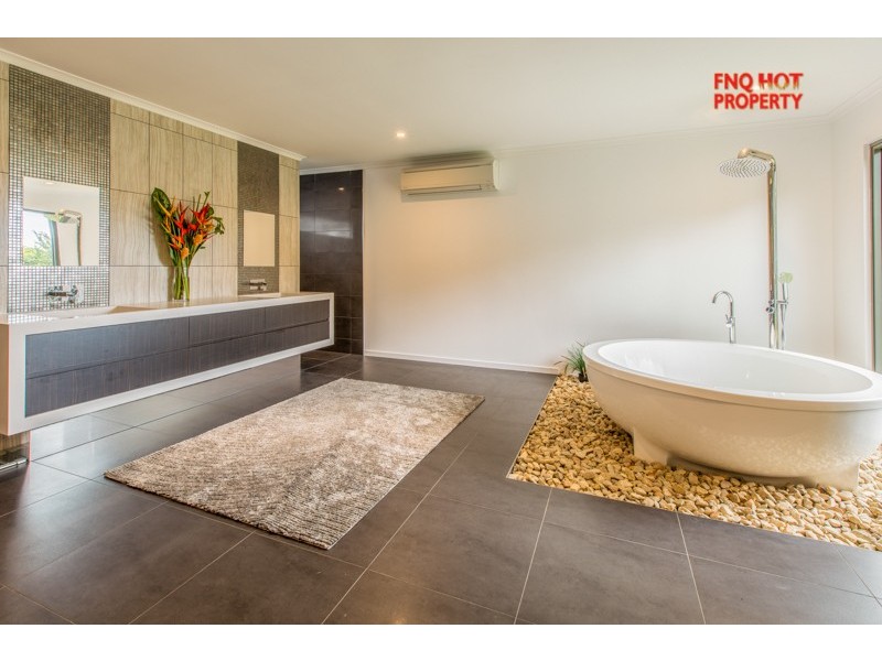 49-51 Robb Rd, Redlynch QLD 4870