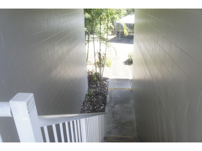 10/6 Chester Court, Manunda QLD 4870