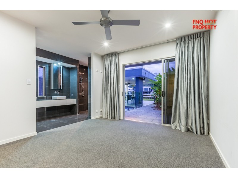 121 Harbour Drive, Trinity Park QLD 4879