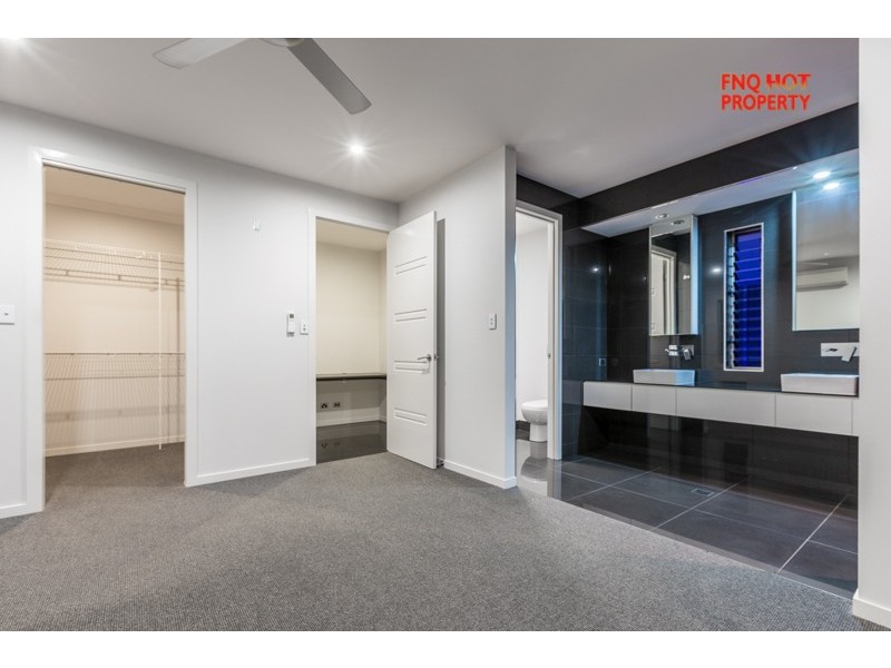 121 Harbour Drive, Trinity Park QLD 4879