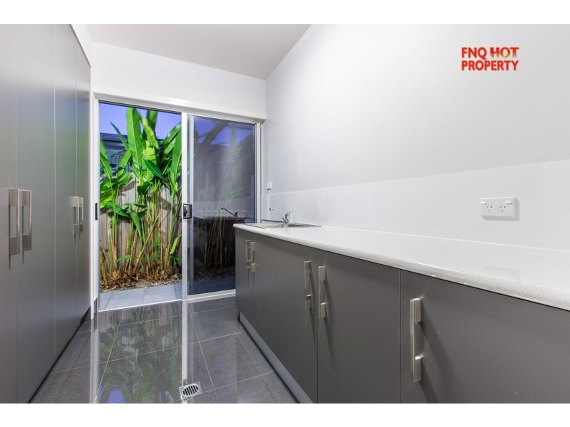 121 Harbour Drive, Trinity Park QLD 4879