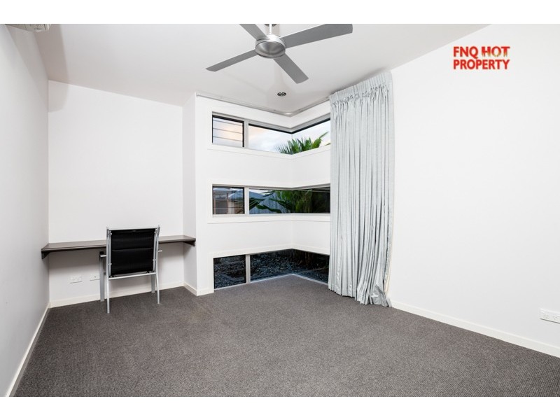 121 Harbour Drive, Trinity Park QLD 4879