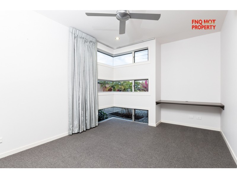 121 Harbour Drive, Trinity Park QLD 4879