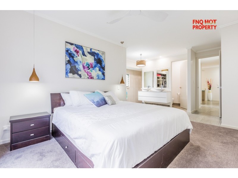 32 Iridescent Close, Trinity Park QLD 4879