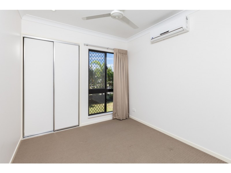 1 Ewan Glen, Trinity Park QLD 4879