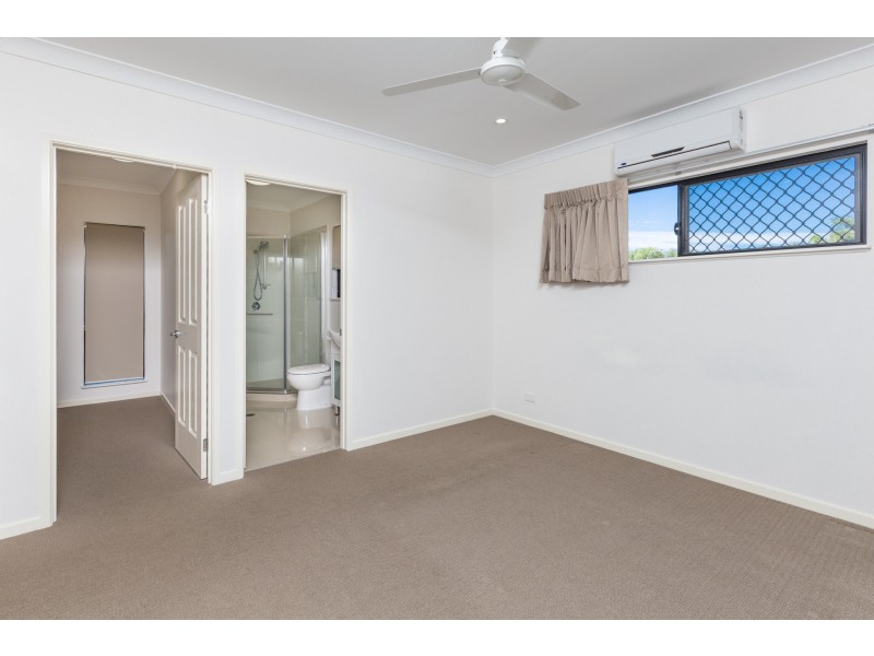 1 Ewan Glen, Trinity Park QLD 4879