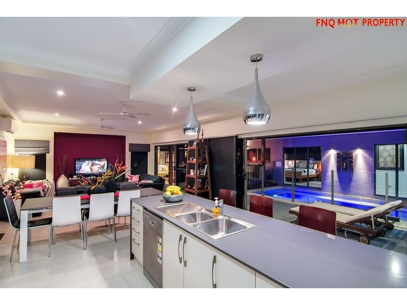 6 Quest Court, Trinity Park QLD 4879