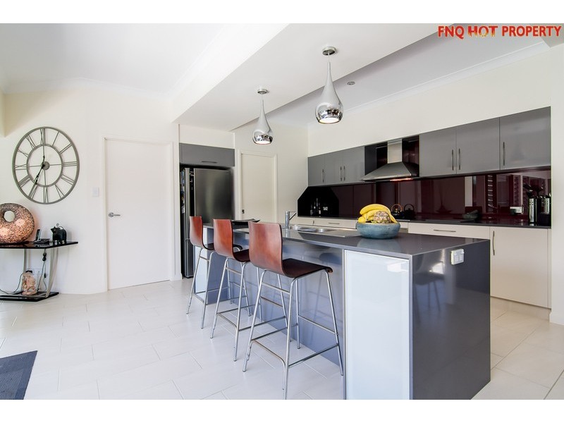 6 Quest Court, Trinity Park QLD 4879