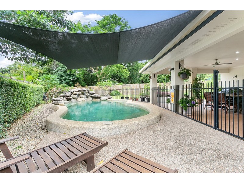 2 Sweetlip Close, Kanimbla QLD 4870