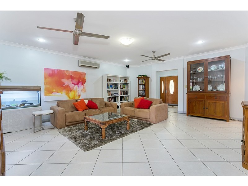 2 Sweetlip Close, Kanimbla QLD 4870