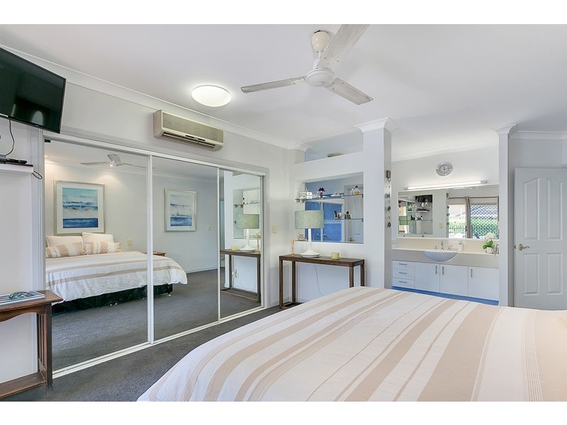 2 Sweetlip Close, Kanimbla QLD 4870